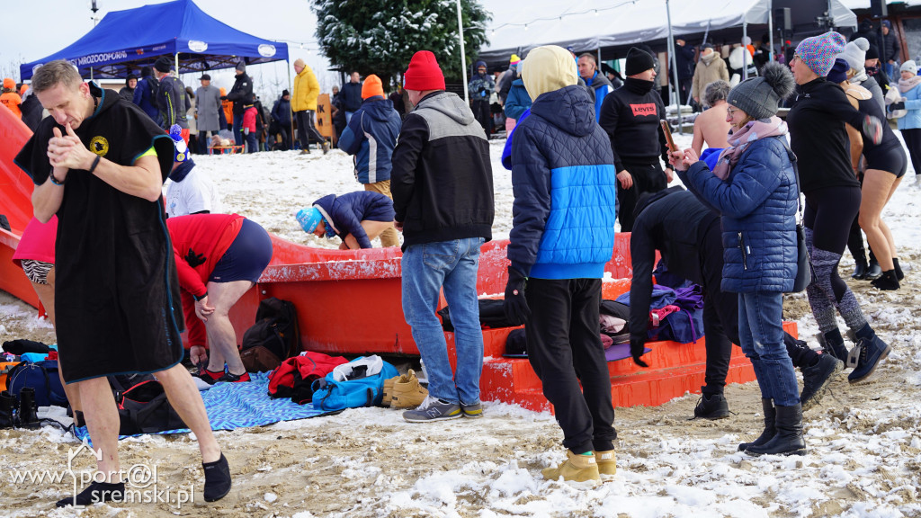 Charytatywna akcja - z sercem dla Mai i Ali