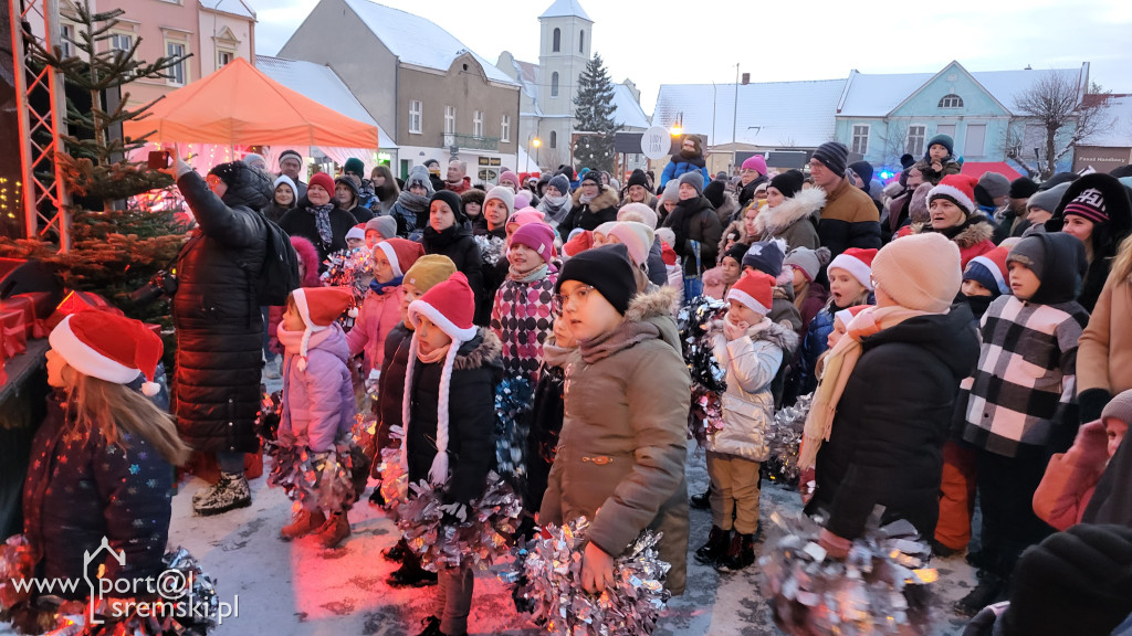 Świąteczny kiermasz w Książu Wlkp.