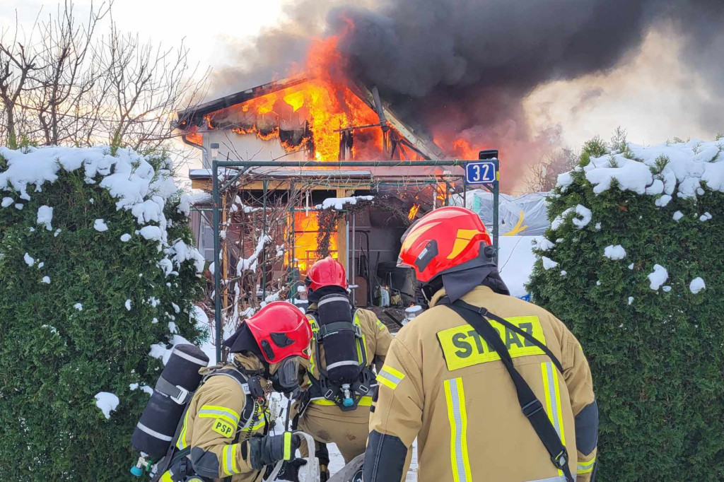 Pożar altany ROD w Śremie