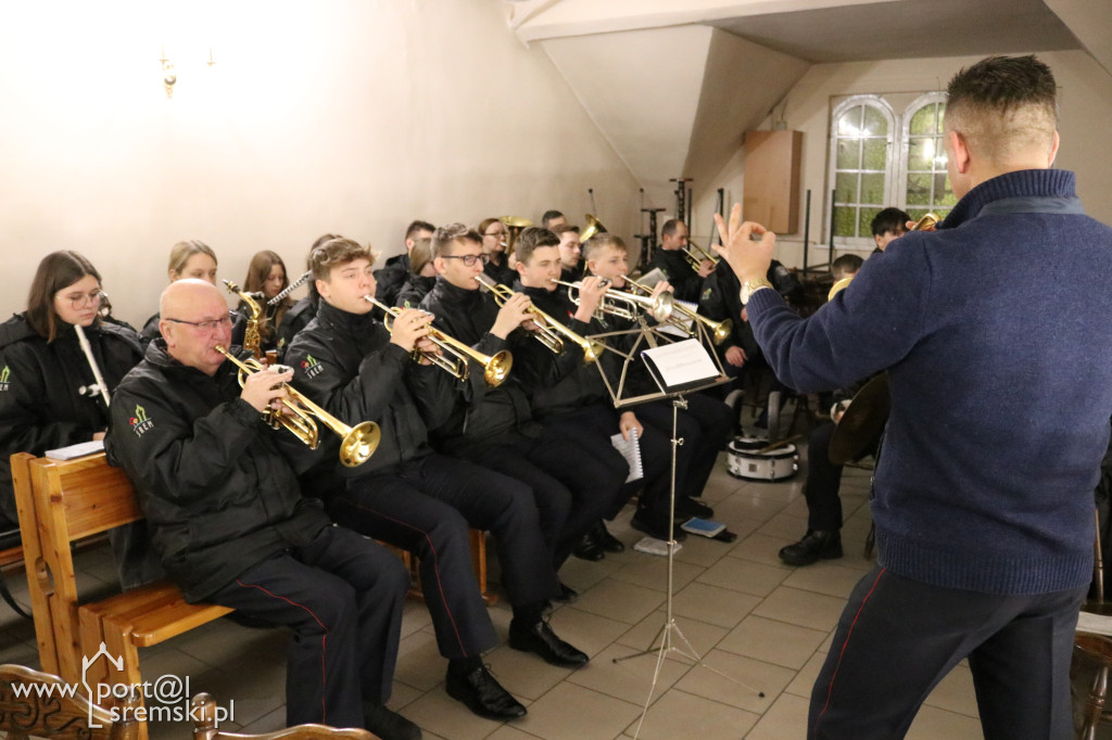 Oddano hołd Powstańcom