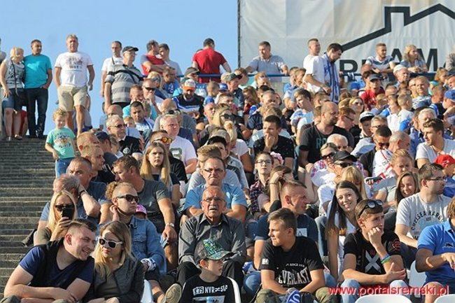 Byki lepsze od Rekinów