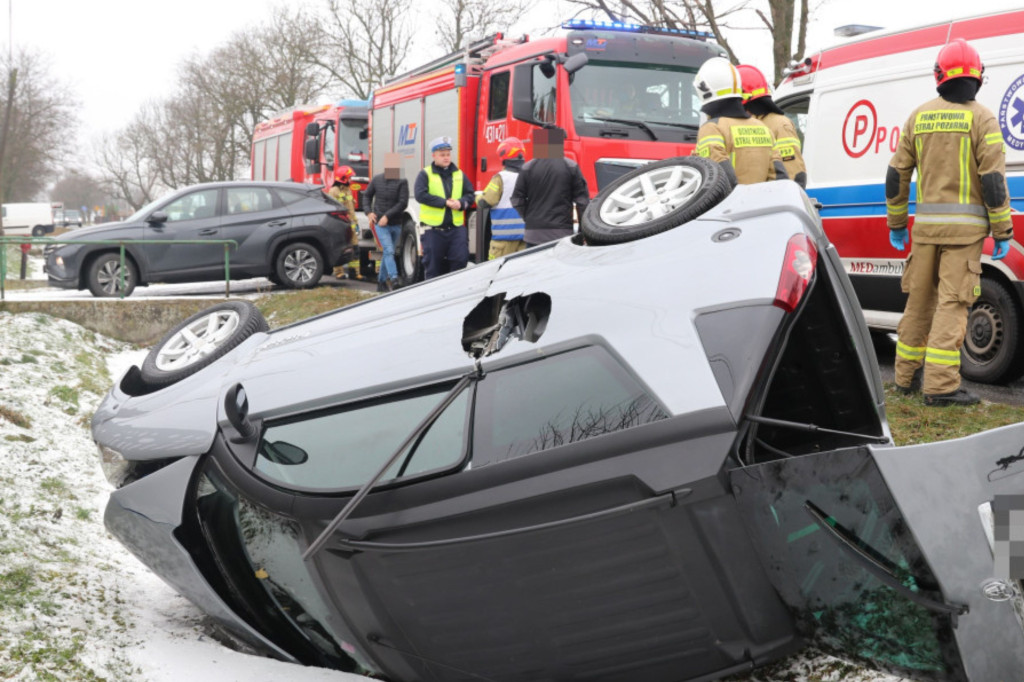 Zderzenie dwóch samochodów