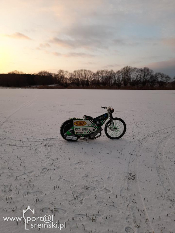Amatorzy wyjechali motorami