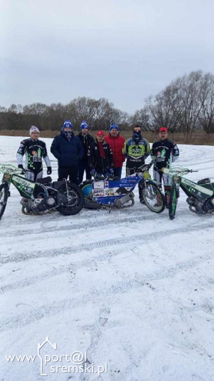 Amatorzy wyjechali motorami