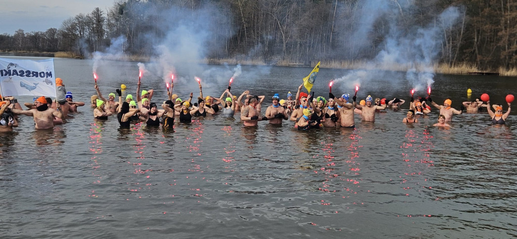 Walentynkowe morsowanie w Jarosławkach