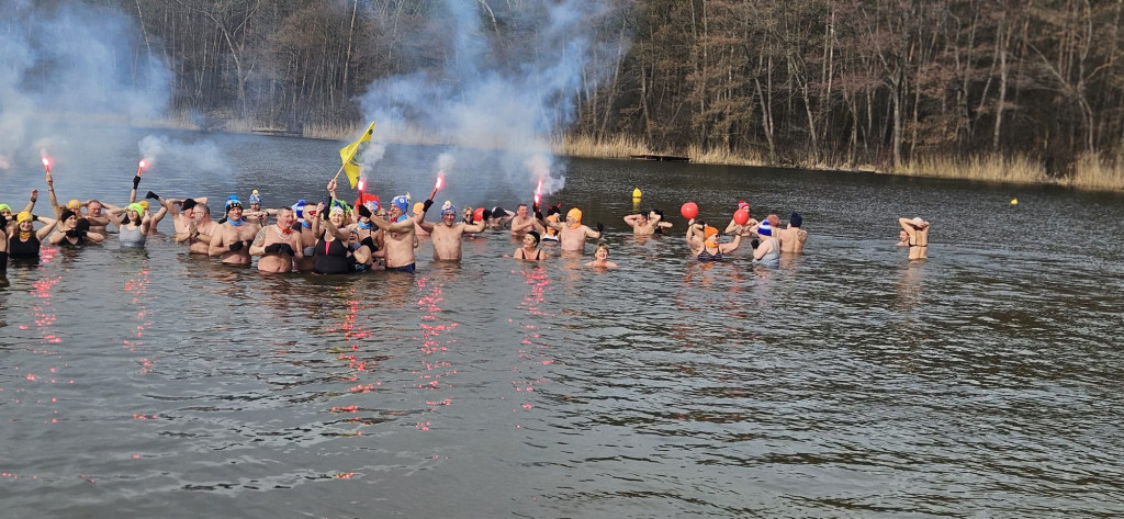 Walentynkowe morsowanie w Jarosławkach