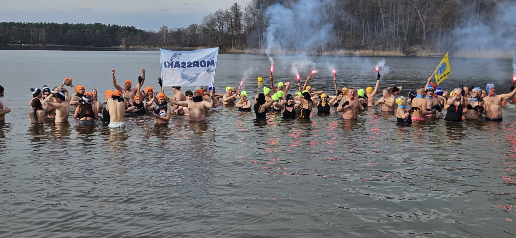 Walentynkowe morsowanie w Jarosławkach