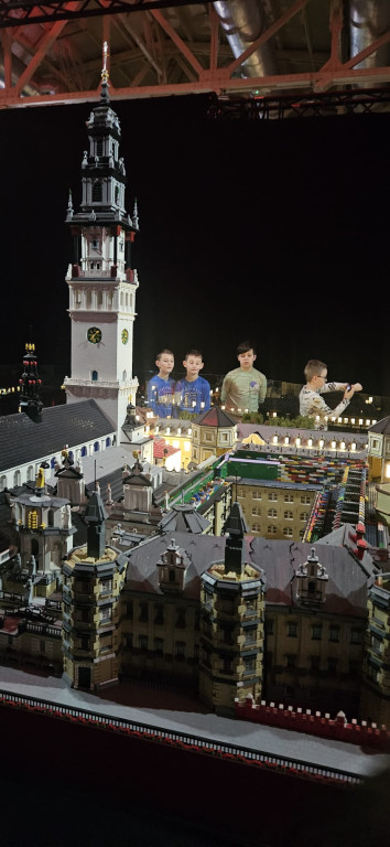 Poznali historię Polski z klocków Lego