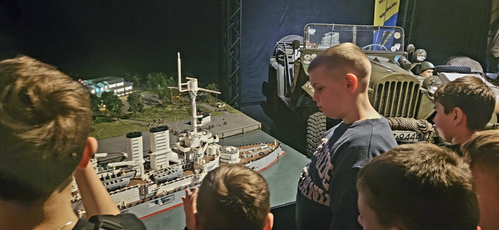 Poznali historię Polski z klocków Lego
