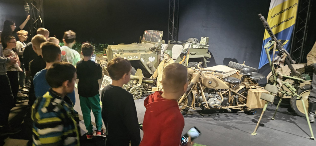 Poznali historię Polski z klocków Lego