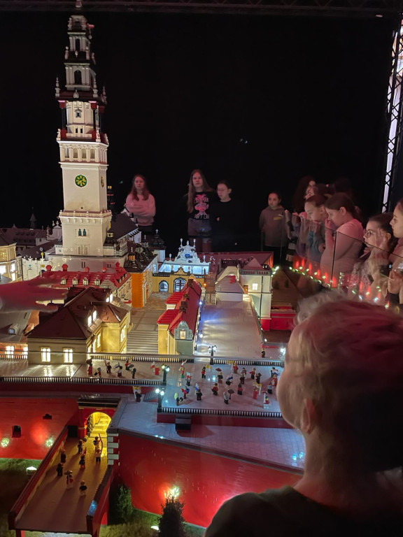Poznali historię Polski z klocków Lego