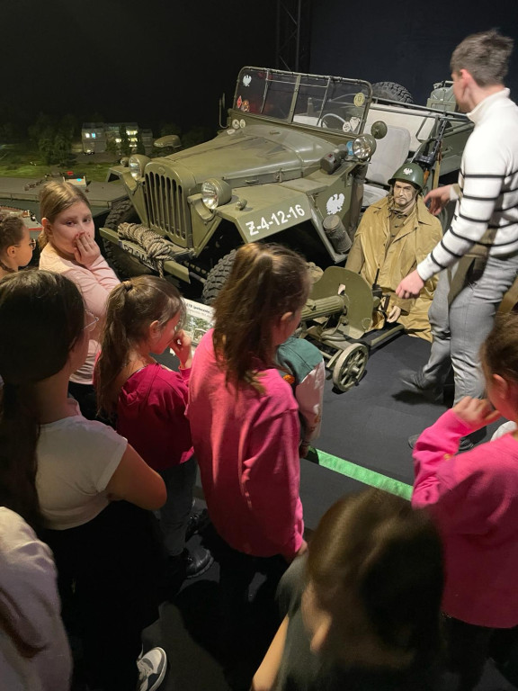 Poznali historię Polski z klocków Lego
