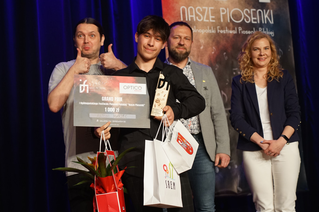 I Ogólnopolski Festiwal Piosenki Polskiej.
