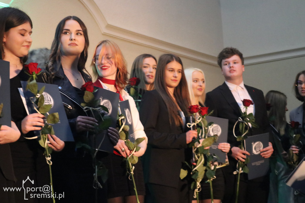 Zakończenie roku szkolnego maturzystów LO w Śremie
