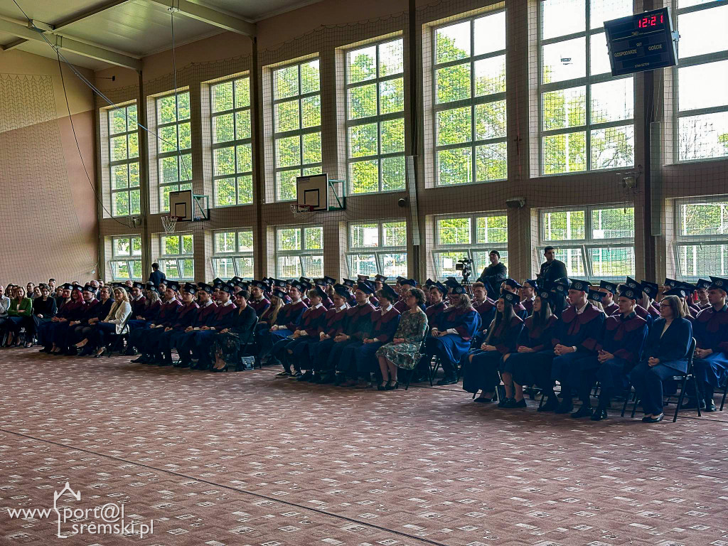 Pożegnanie maturzystów ZSE w Śremie