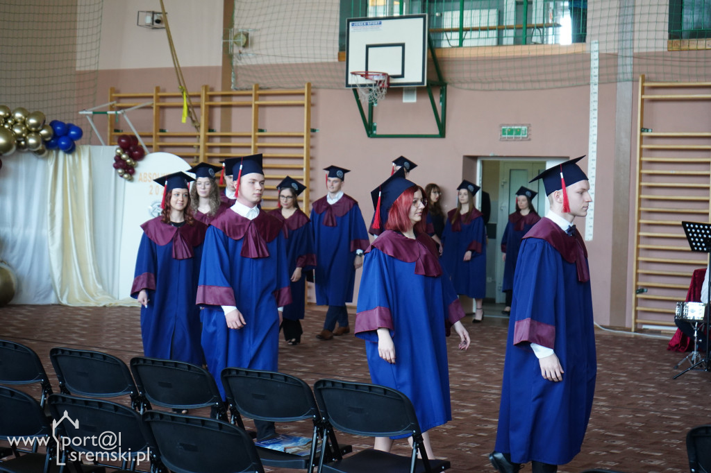 Pożegnanie maturzystów ZSE w Śremie