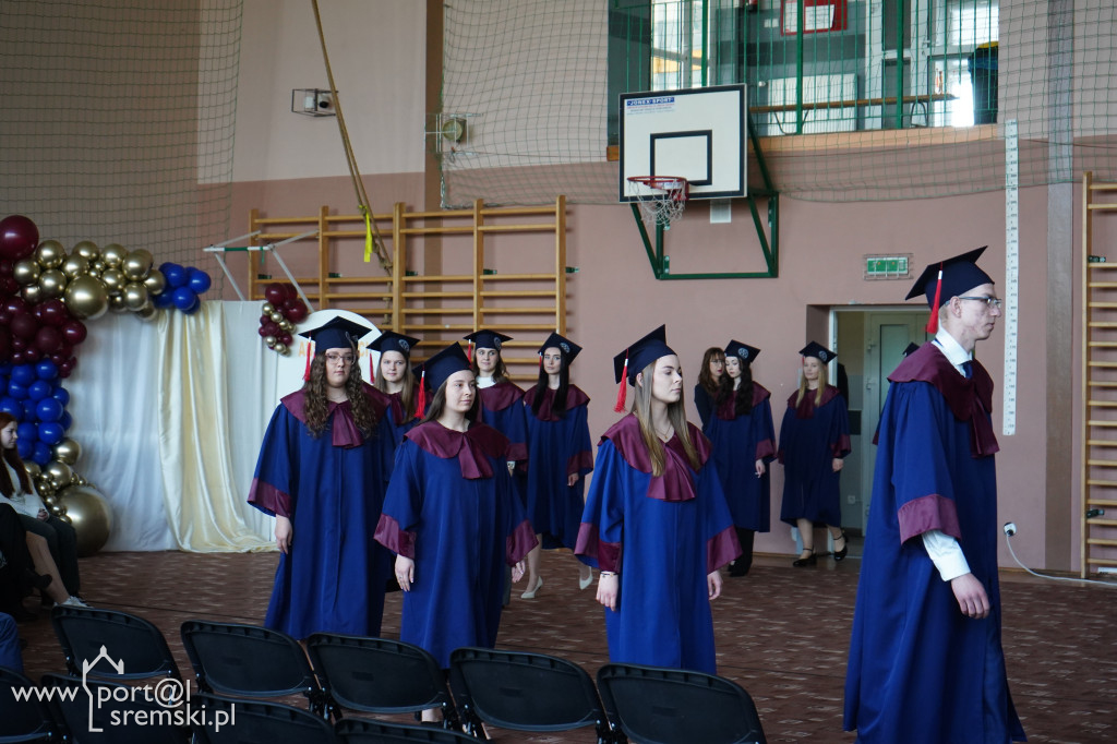 Pożegnanie maturzystów ZSE w Śremie