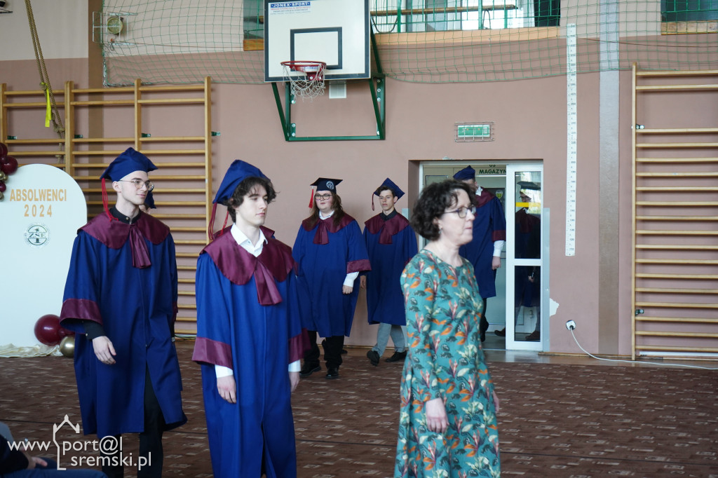 Pożegnanie maturzystów ZSE w Śremie