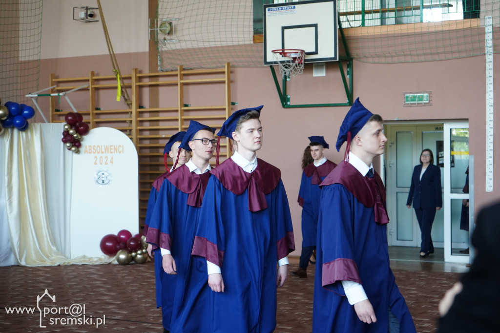 Pożegnanie maturzystów ZSE w Śremie