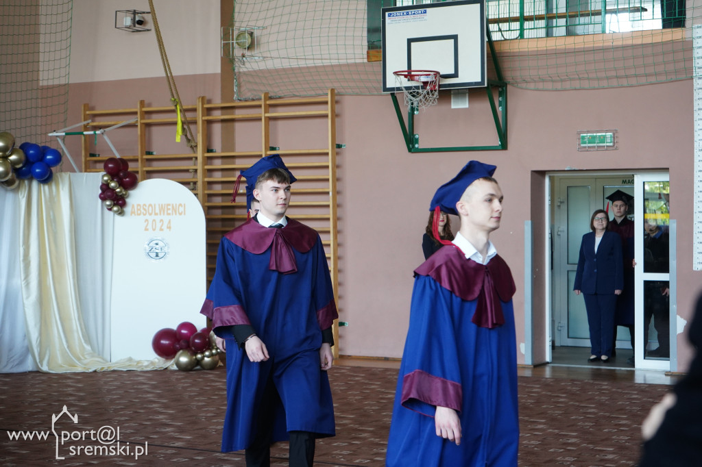 Pożegnanie maturzystów ZSE w Śremie