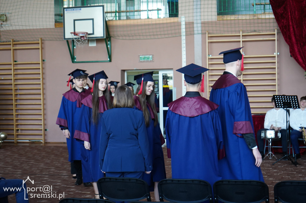 Pożegnanie maturzystów ZSE w Śremie