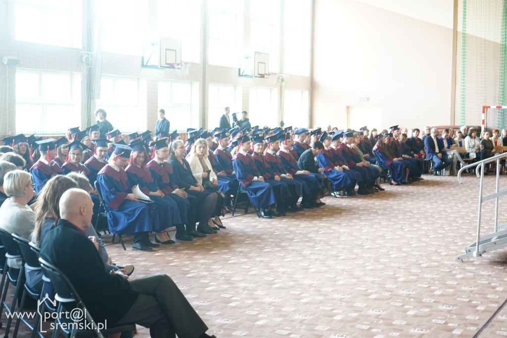 Pożegnanie maturzystów ZSE w Śremie