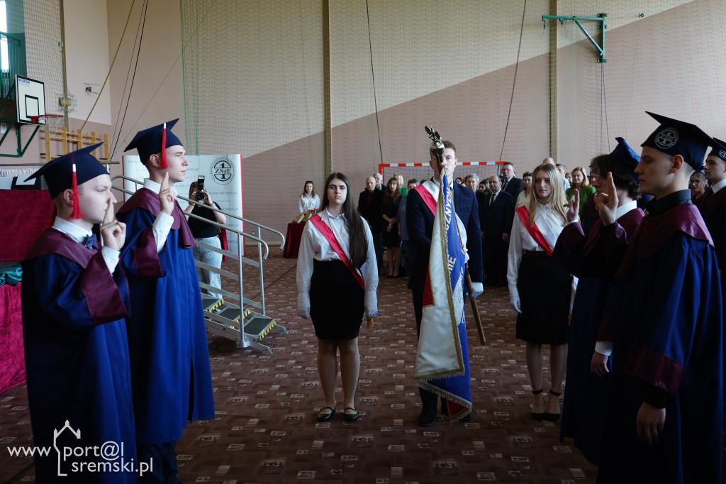 Pożegnanie maturzystów ZSE w Śremie