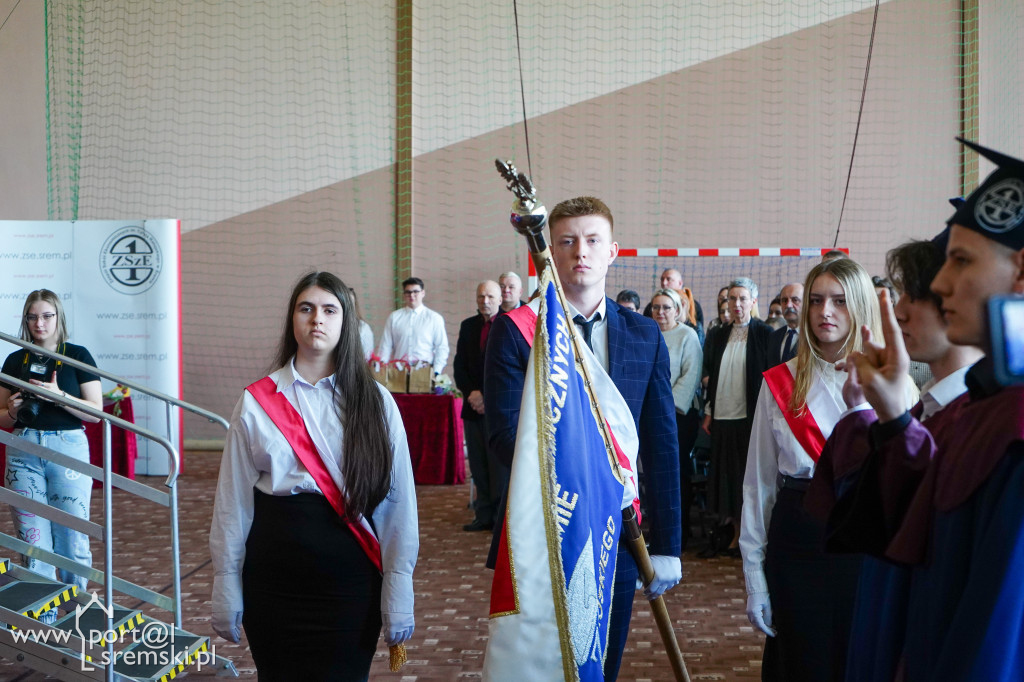 Pożegnanie maturzystów ZSE w Śremie