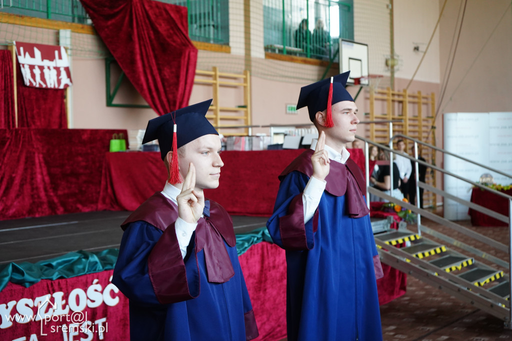 Pożegnanie maturzystów ZSE w Śremie