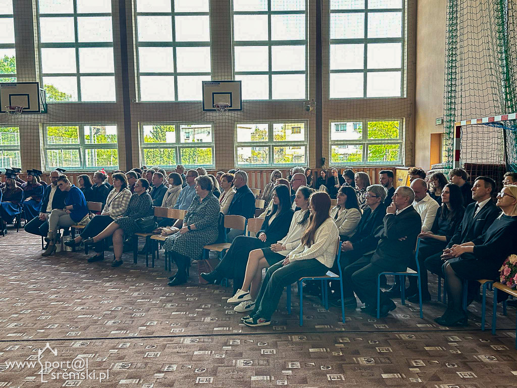 Pożegnanie maturzystów ZSE w Śremie