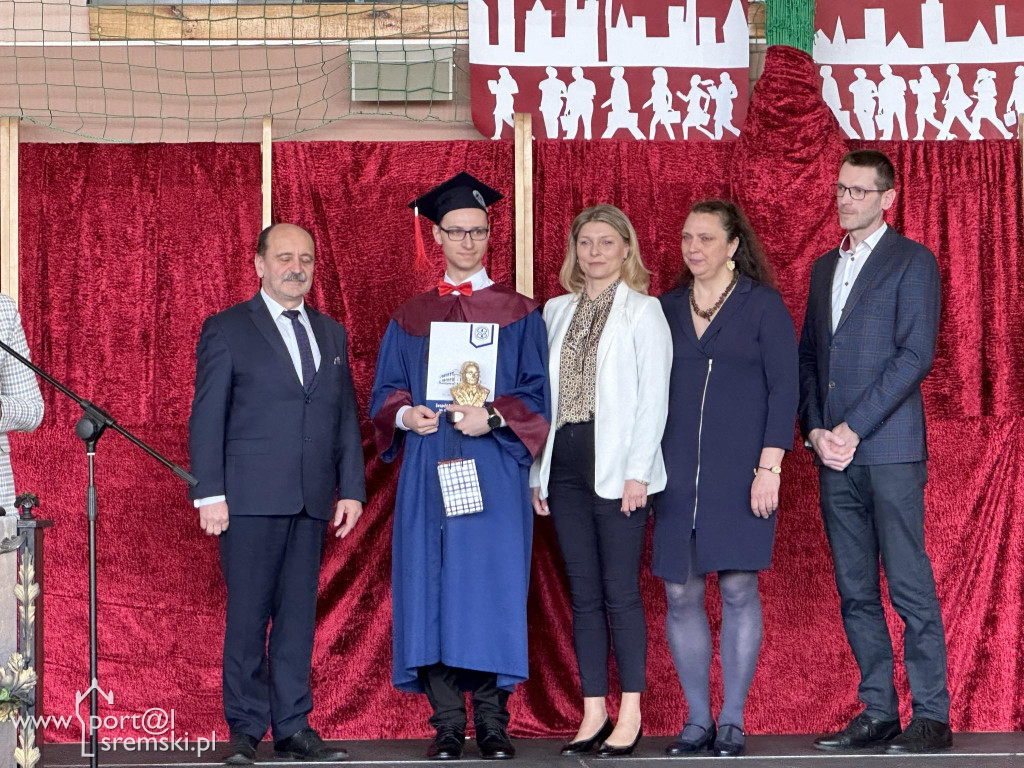 Pożegnanie maturzystów ZSE w Śremie