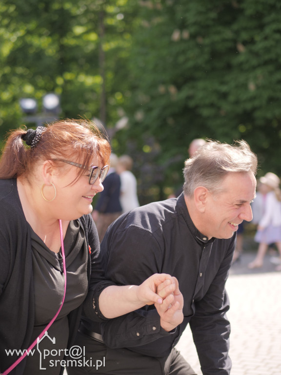 Po Mszy św. zatańczyli poloneza