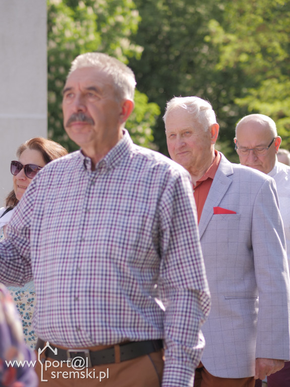 Po Mszy św. zatańczyli poloneza