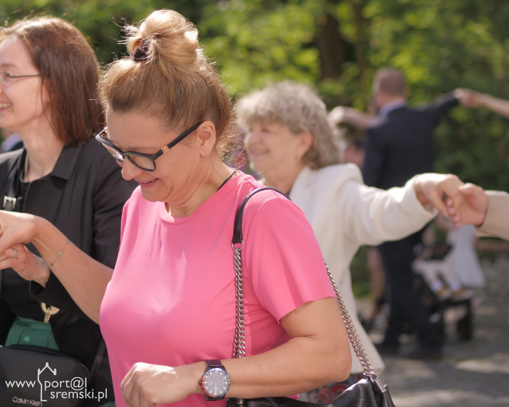 Po Mszy św. zatańczyli poloneza