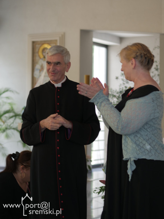 Po Mszy św. zatańczyli poloneza