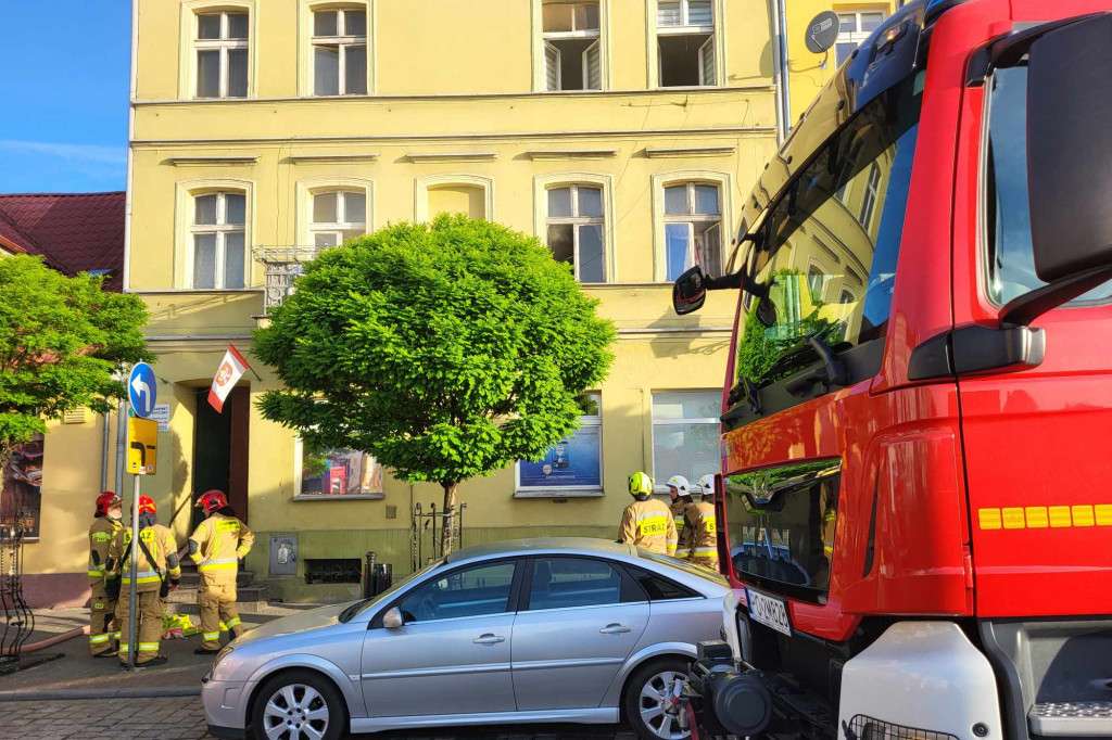 Zadymienie w kamienicy
