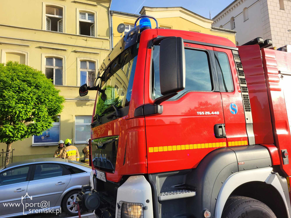 Zadymienie w kamienicy