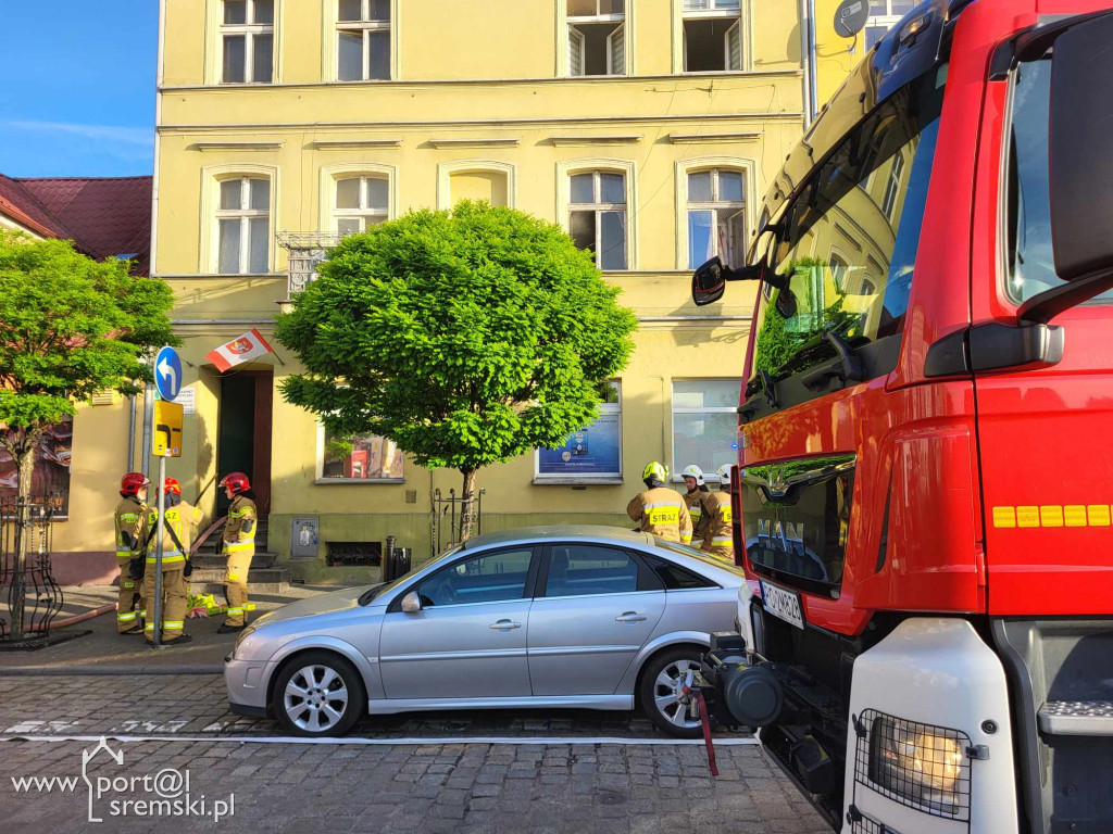 Zadymienie w kamienicy