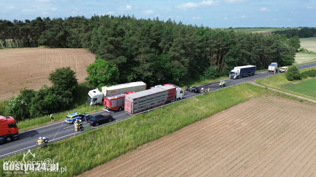 Koszmarny wypadek! Nie żyje kierowca