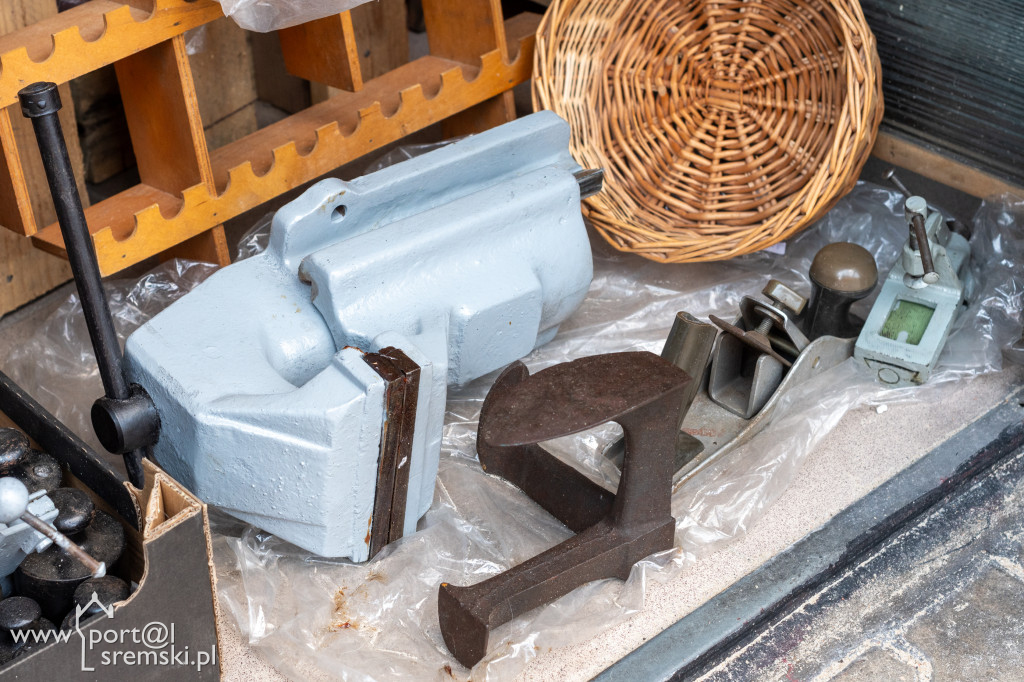 Garaż pełen skarbów i historii w Śremie