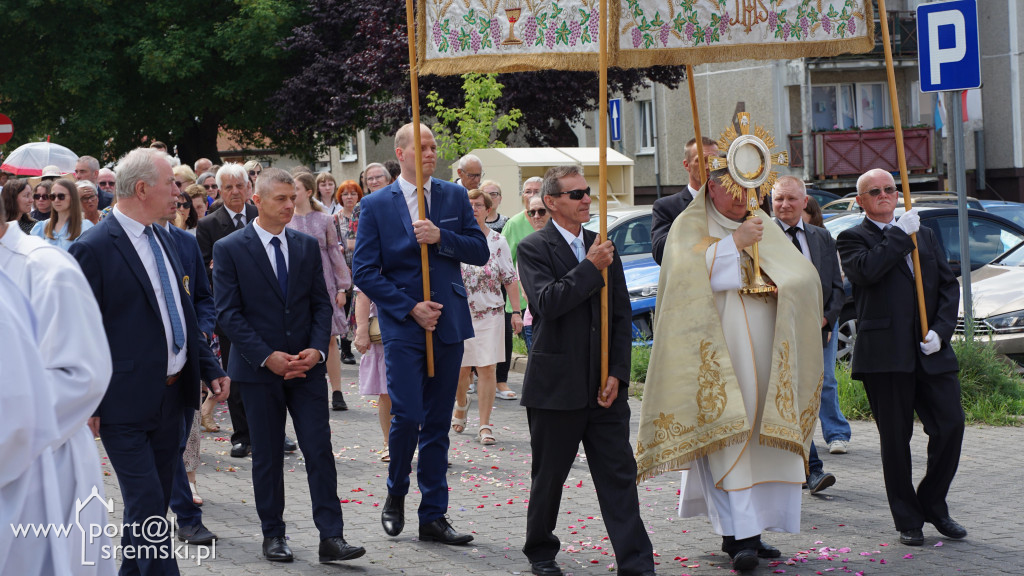 Boże Ciało - Śrem parafia pw. NSJ