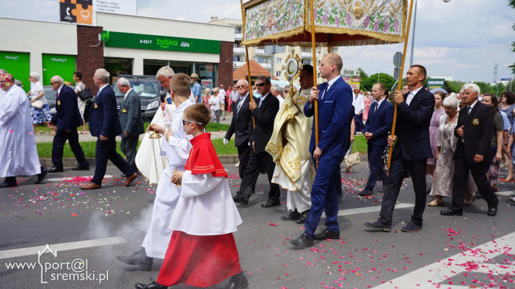 Boże Ciało - Śrem parafia pw. NSJ