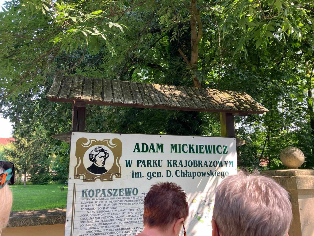 Zwiedzali Kopaszewo śladami Mickiewicza