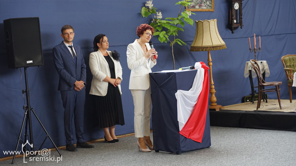 Nadanie sztandaru Szkoły Podstawowej w Bodzyniewie