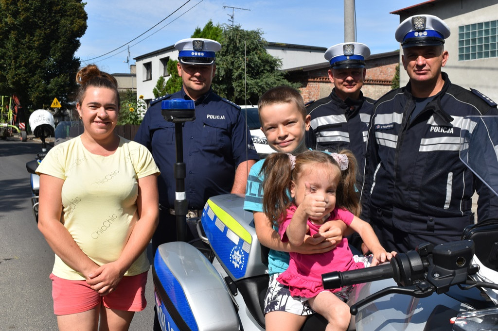 Policjanci spełnili marzenie chorej dziewczynki