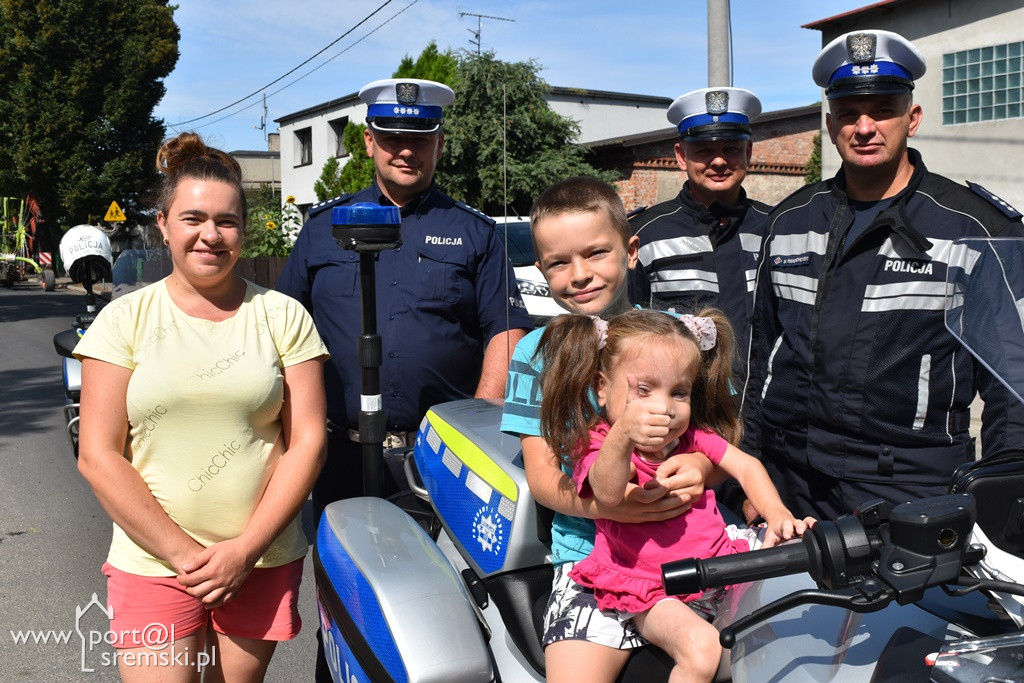 Policjanci spełnili marzenie chorej dziewczynki