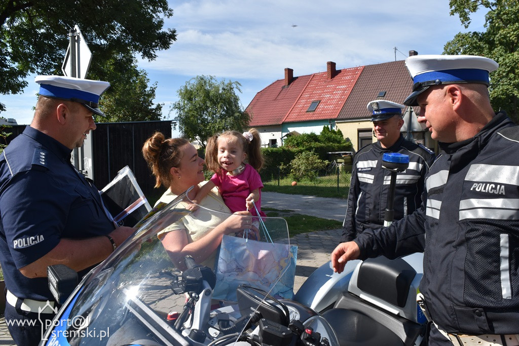 Policjanci spełnili marzenie chorej dziewczynki
