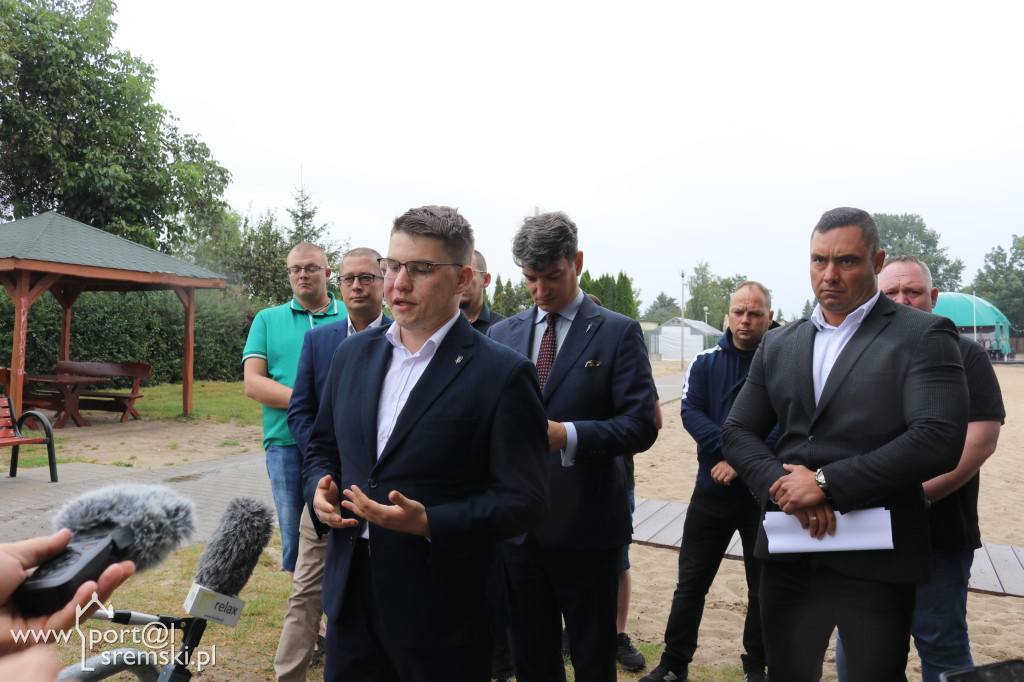 Konferencja Konfederacji ws. napaści w Śremie