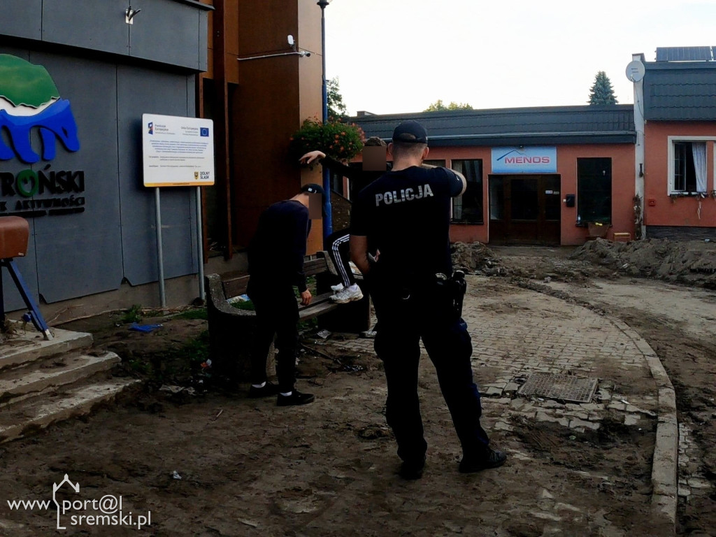 Śremscy policjanci pomagają w ochronie mienia na południu polski