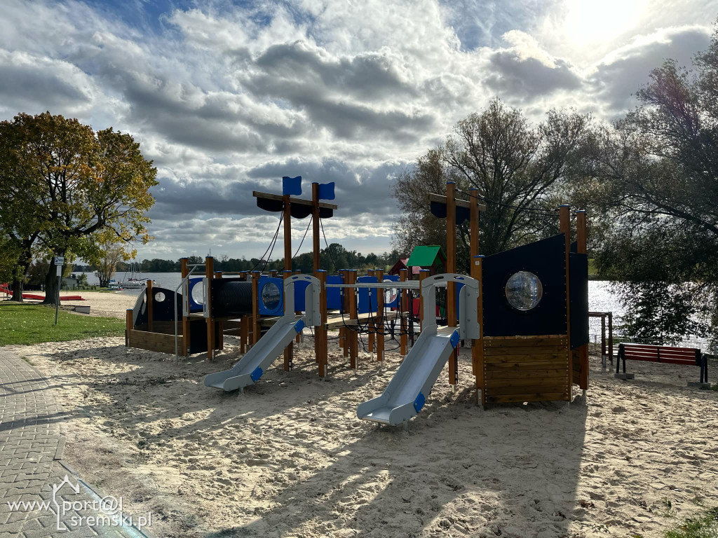 Realizacja projektów BO na plaży w Śremie